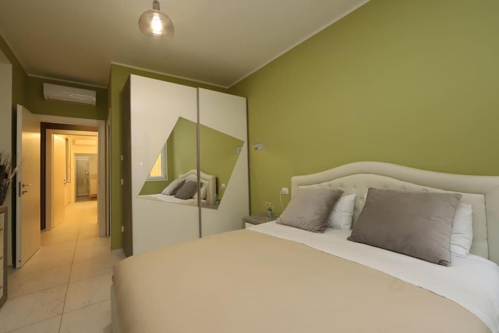 Appartamento Armonia E Piaceri By Amholidayhouse Modena Esterno foto